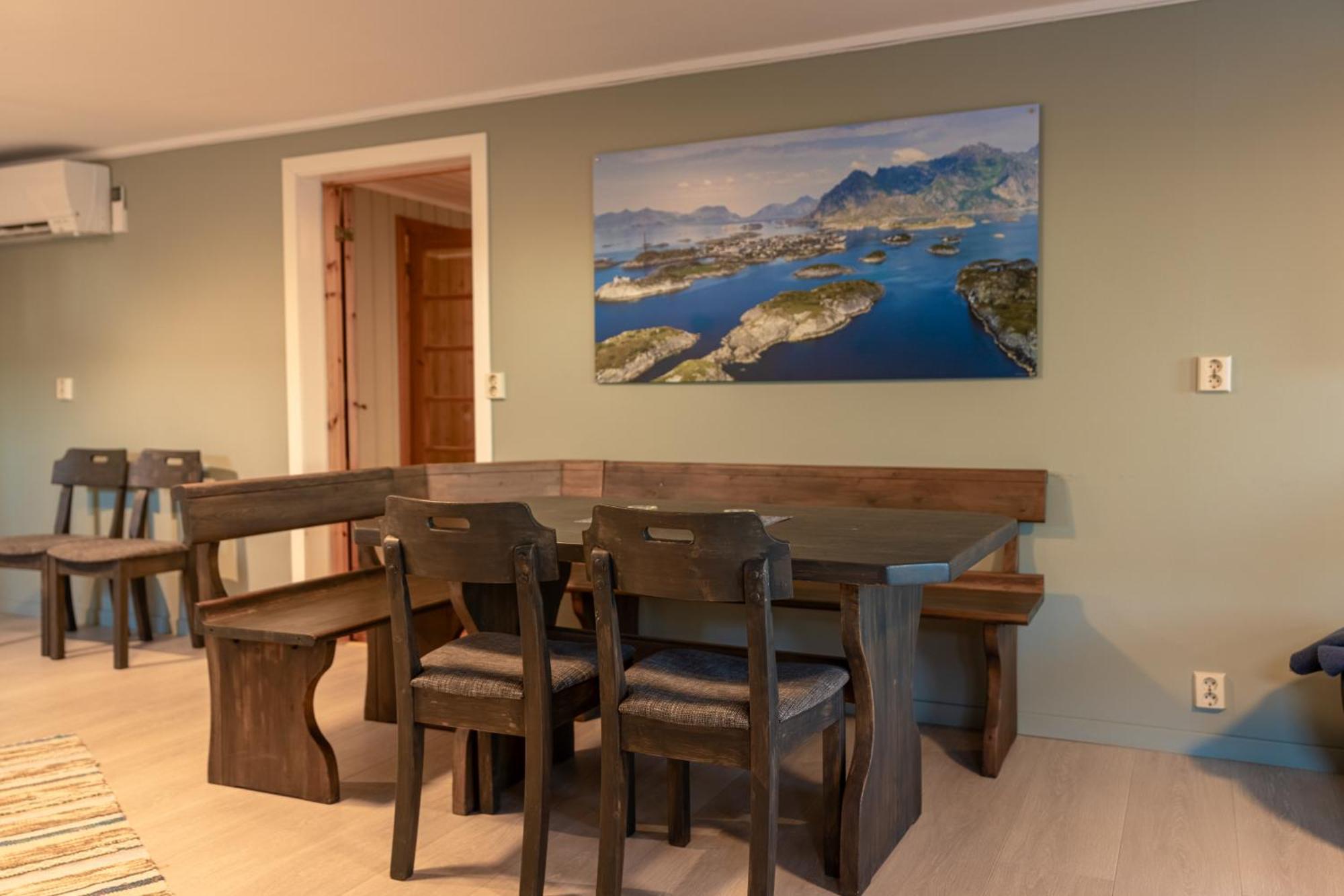 Henningsvaer Rorbuer Hotel Exterior photo