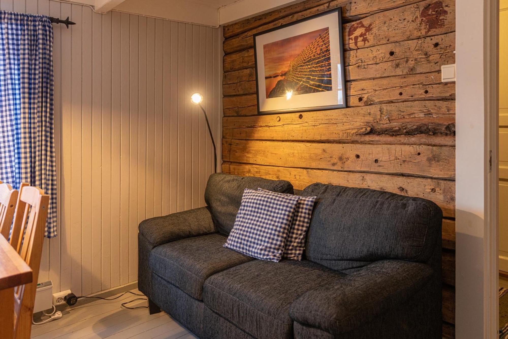 Henningsvaer Rorbuer Hotel Exterior photo