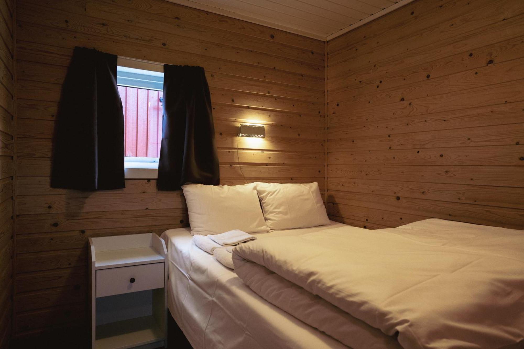Henningsvaer Rorbuer Hotel Exterior photo